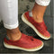 Scarpe casual rosse in camoscio con frange da donna