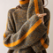 Pull en Laine à Col Roulé Rayé Gris et Orange pour Femme