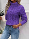 Maglione a trecce viola con collo alto da donna