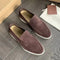 Mocassins en daim marron pour homme avec semelle blanche
