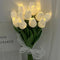 Ramo de Tulipanes LED Decorativos Blancos con Cinta