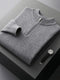 Maglione grigio in lana con collo con zip da uomo