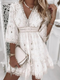 Robe en dentelle blanche à manches longues pour femme