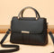 Borsa a mano in pelle nera con tracolla removibile